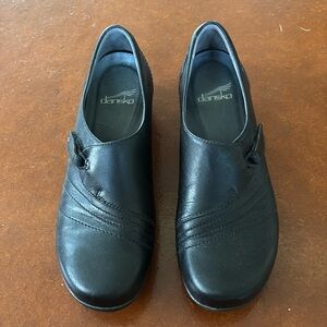Brand new Dansko Franny loafers size 38 *Real leather* $100 off retail price